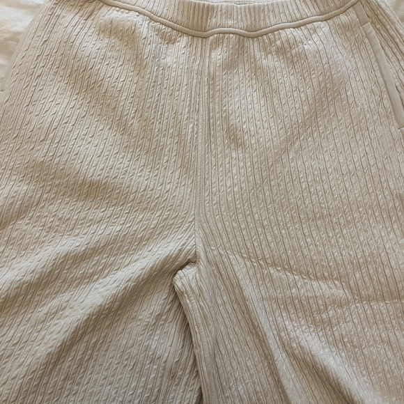 LULULEMON NEW Capri Stretch Wide Leg Ribbed Straight Leg Super-High-Rise Crop - Picture 9 of 16